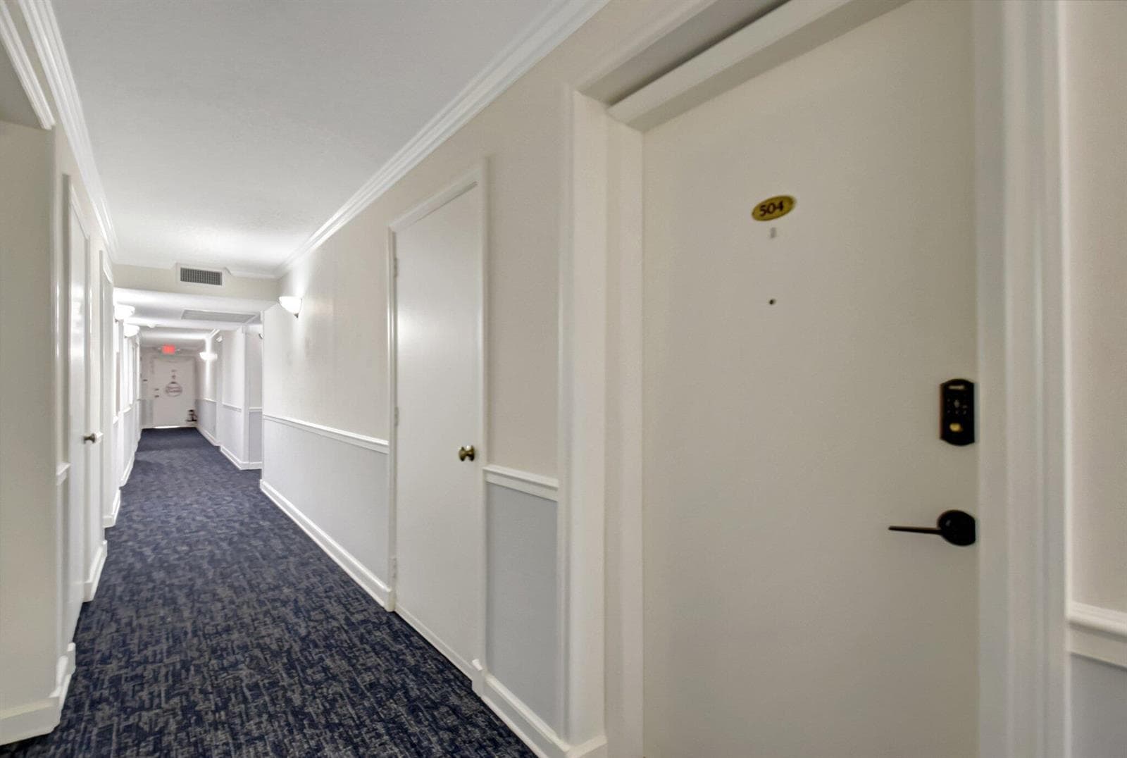 1206 S Lake Drive 504 photo 2