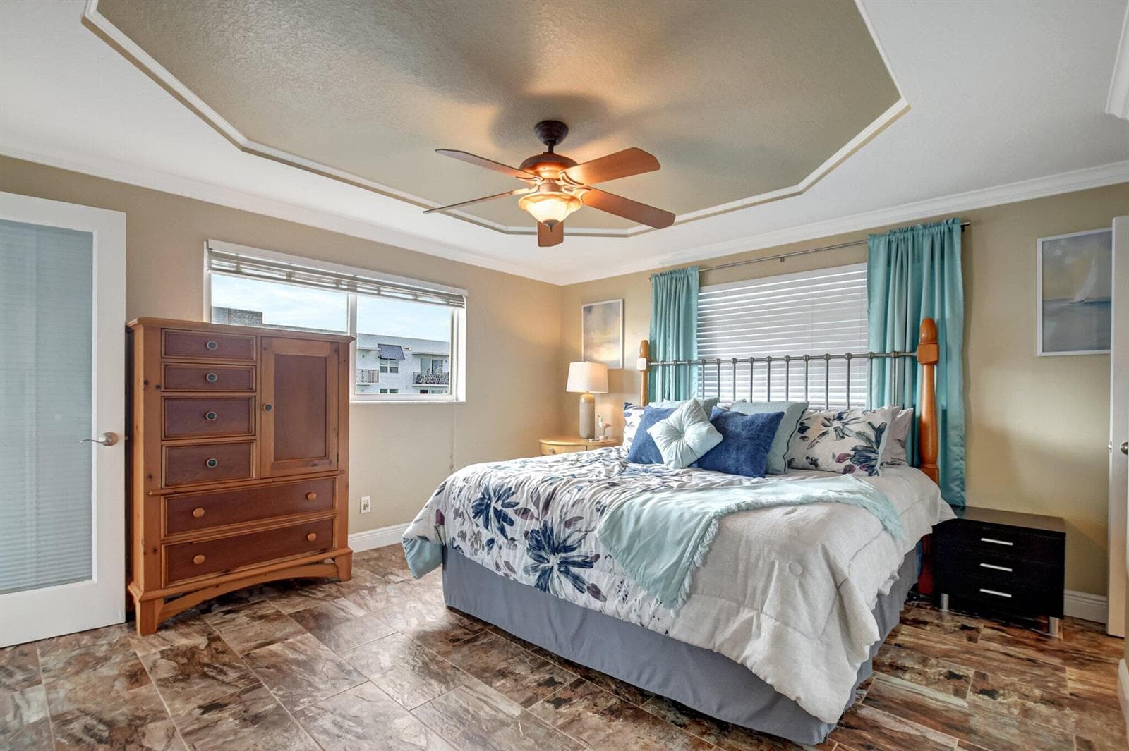 1206 S Lake Drive 504 photo 14