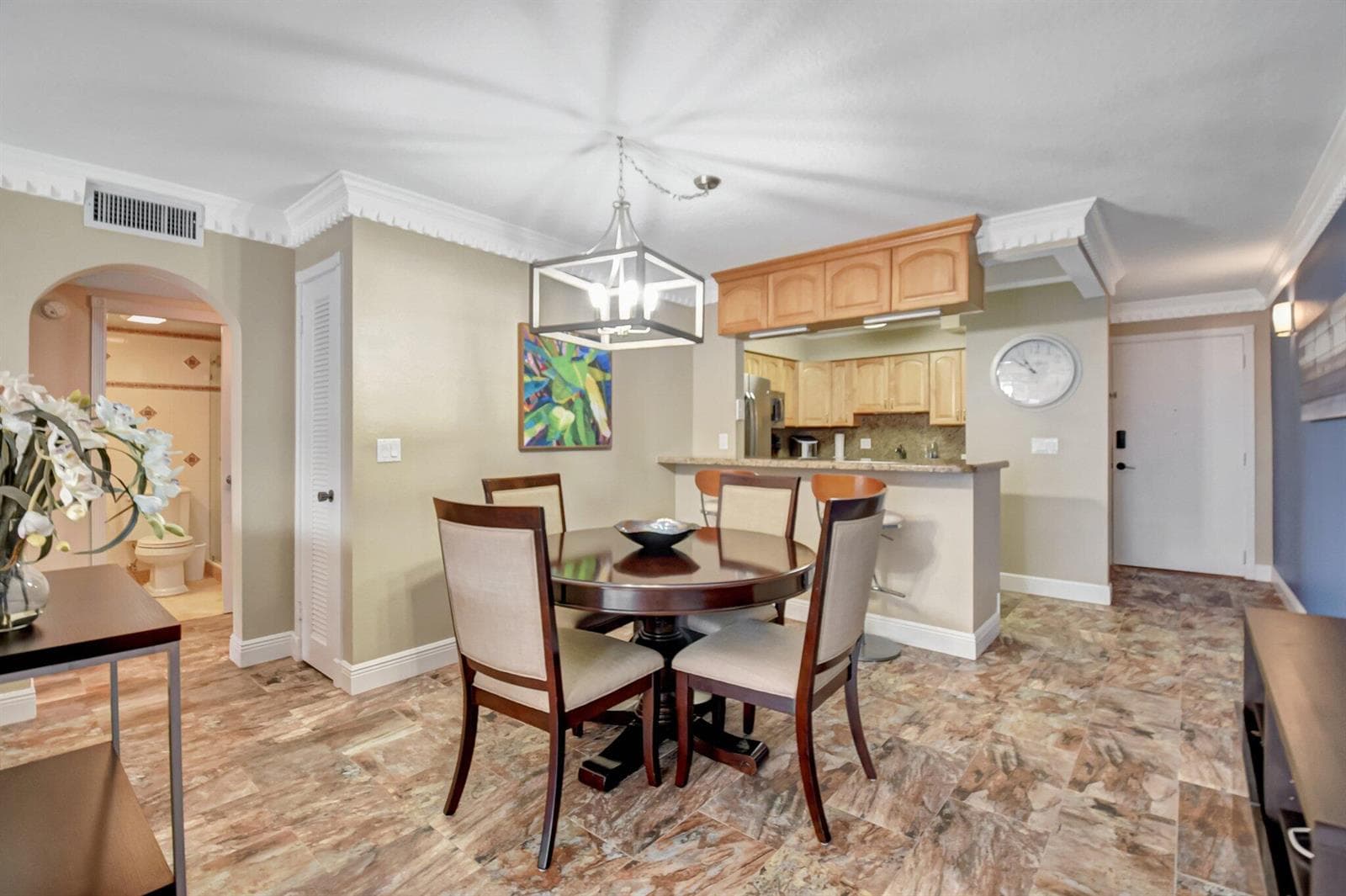 1206 S Lake Drive 504 photo 8