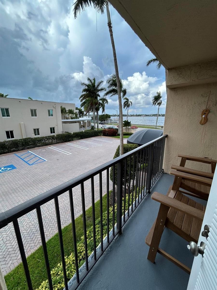 1801 N Flagler Drive 238 photo 21