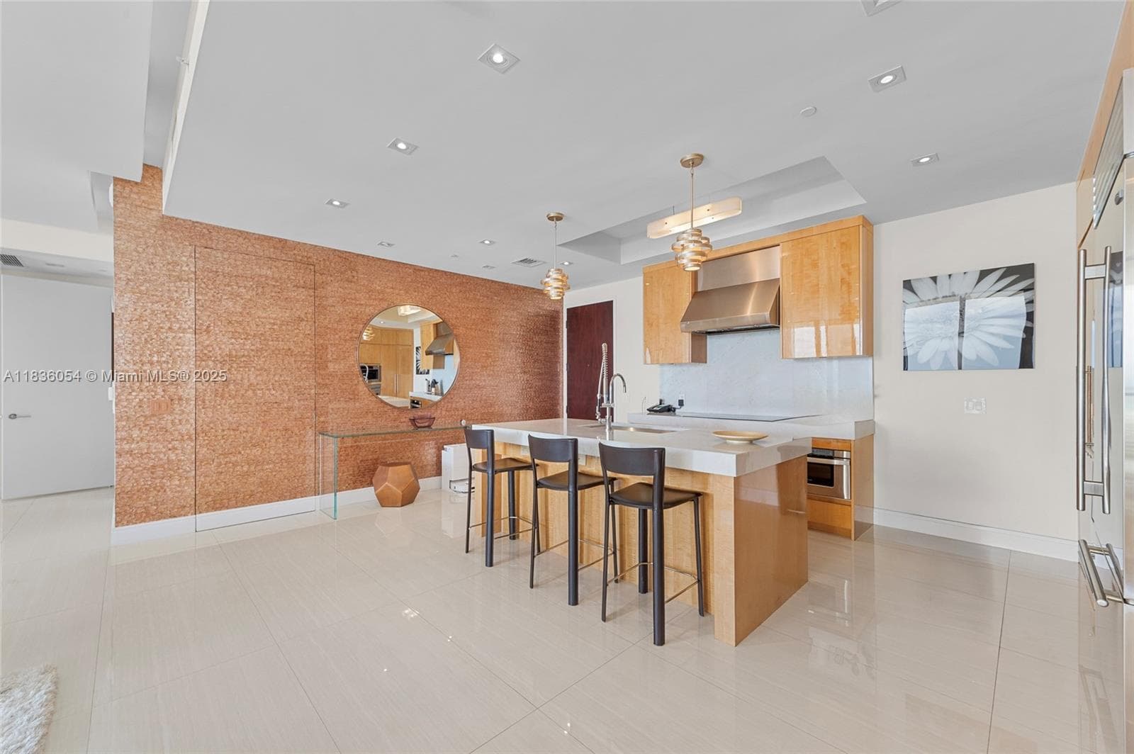 9705 Collins Ave 1905N photo 9