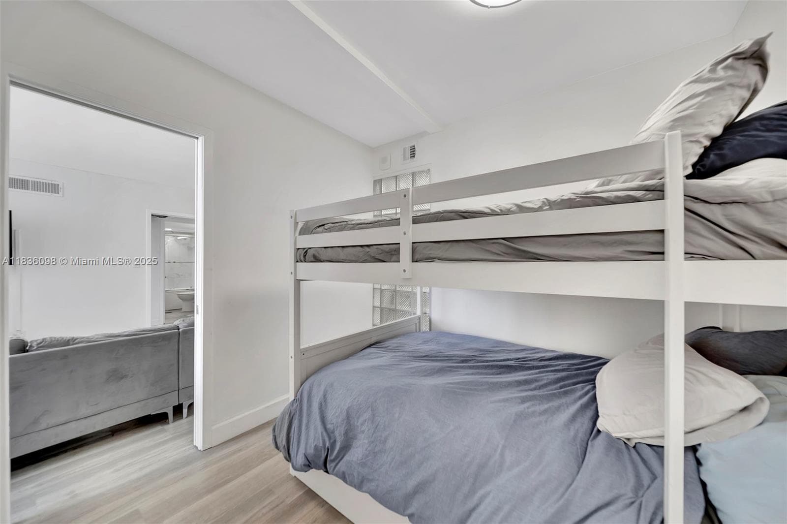 5005 Collins Ave 815 photo 15