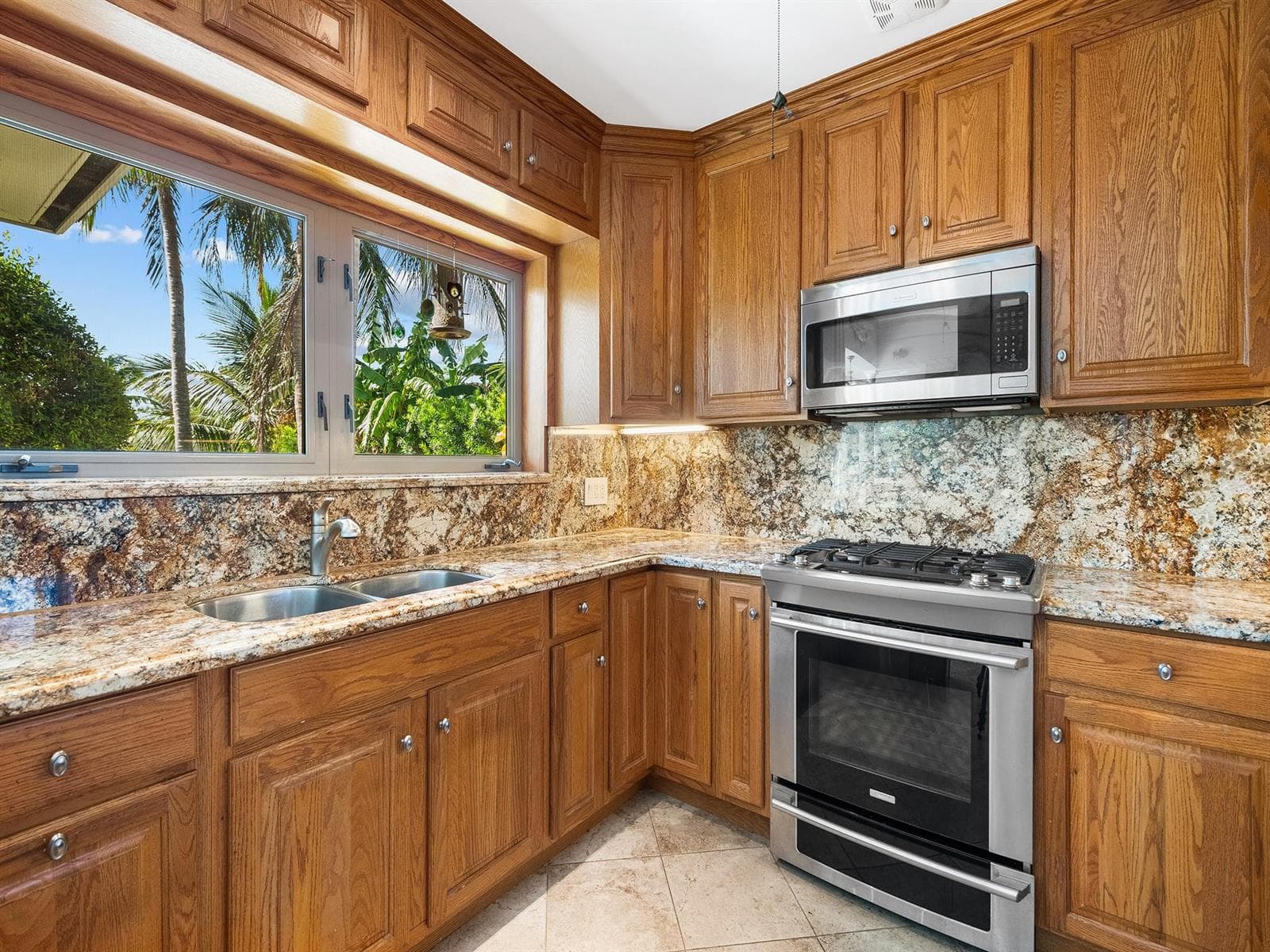 2612 Grace Drive photo 11