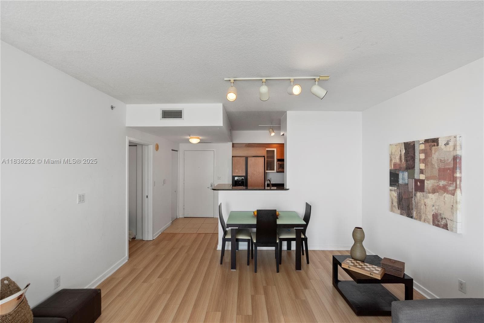 335 S Biscayne Blvd 3410 photo 24