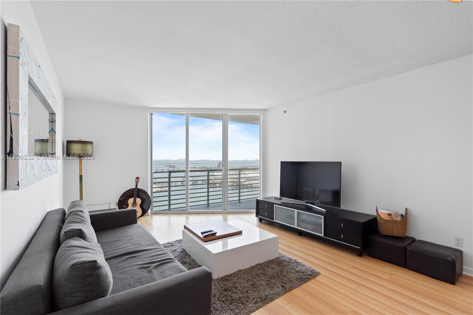 335 S Biscayne Blvd 3410 photo 18