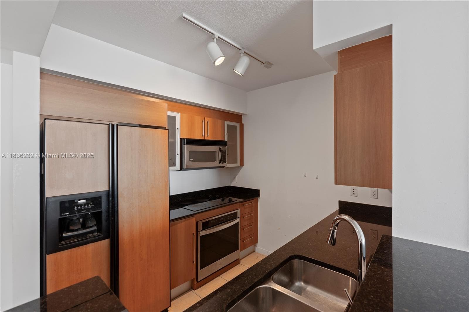 335 S Biscayne Blvd 3410 photo 15