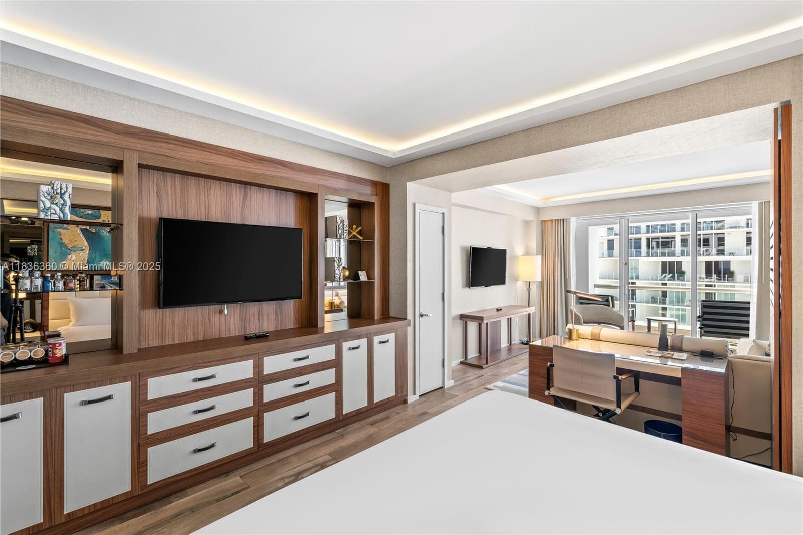 551 N Fort Lauderdale Beach Blvd R1909 photo 7