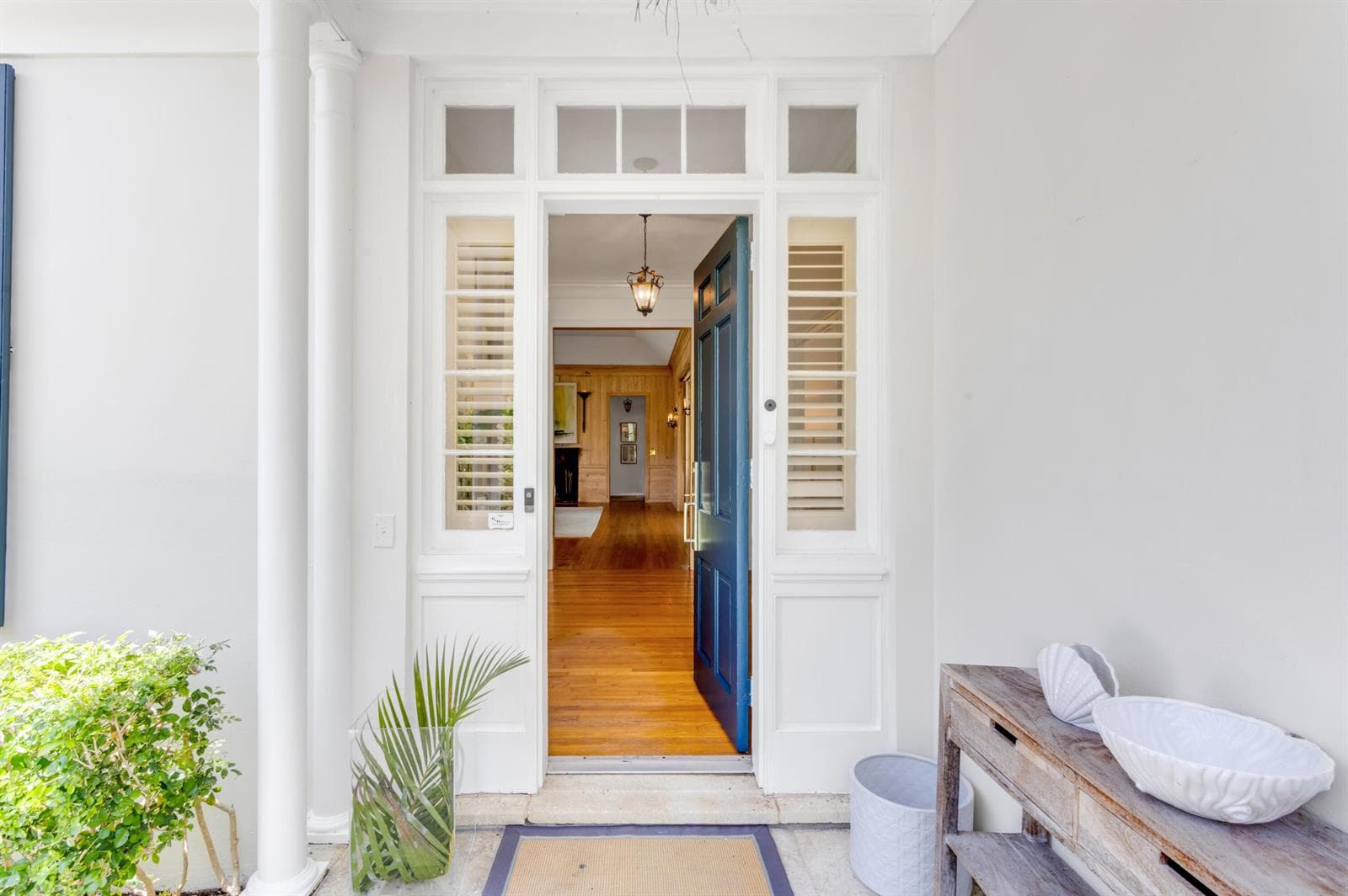 145 Clarendon Avenue photo 4
