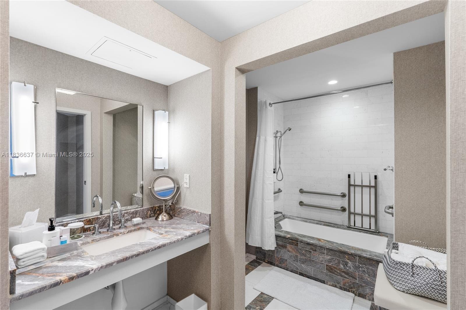 551 N Fort Lauderdale Beach Blvd R2205 photo 11