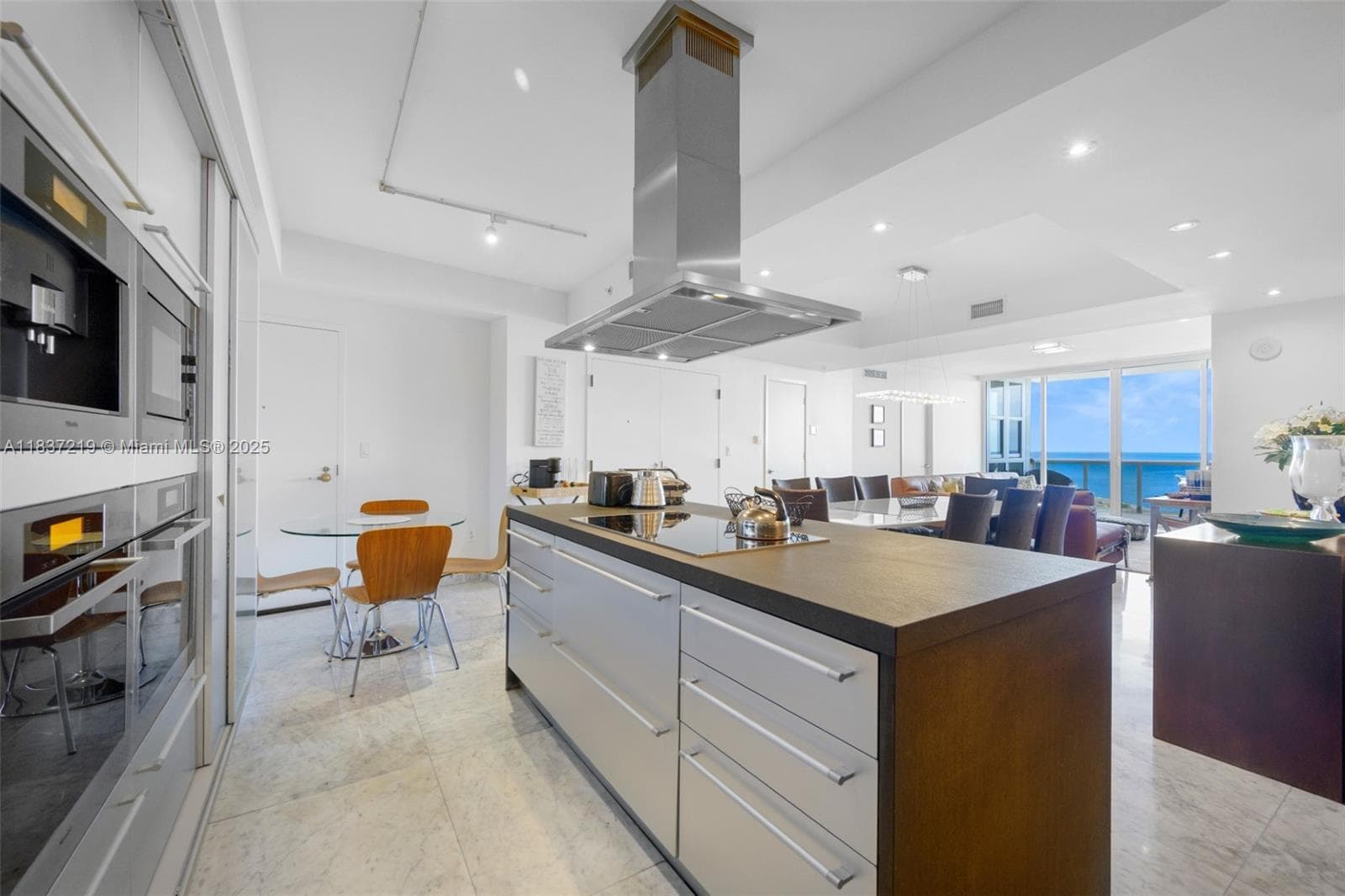 18201 Collins Ave 1006 photo 6