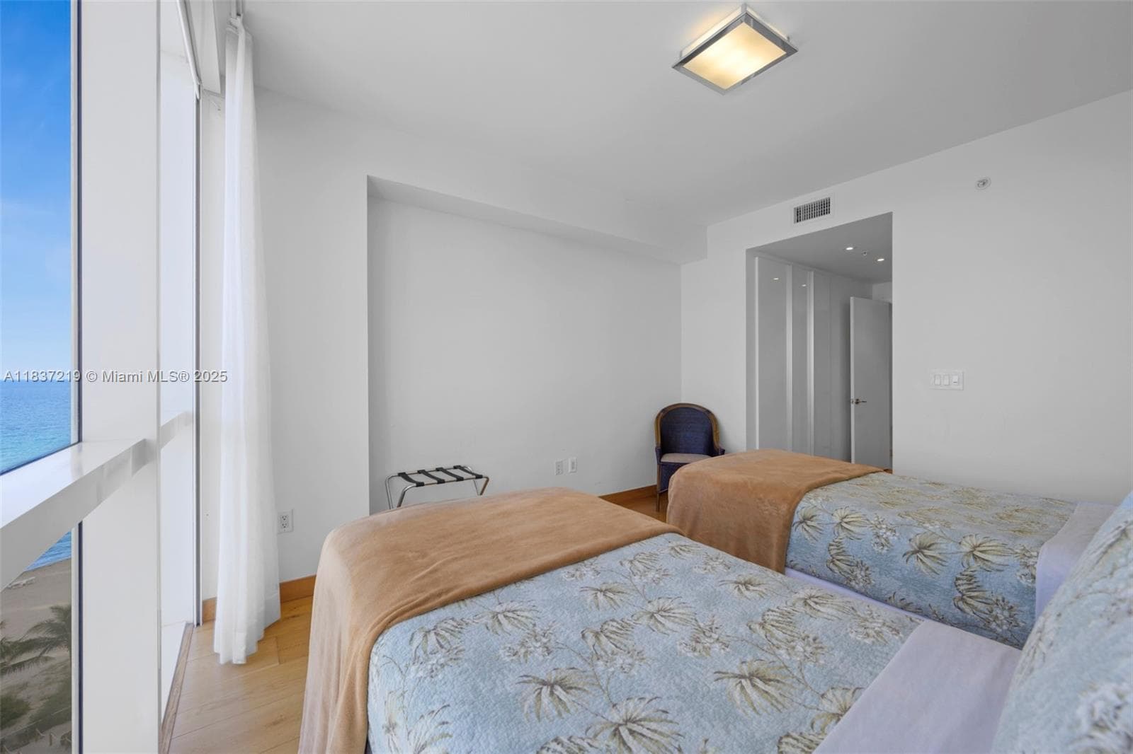 18201 Collins Ave 1006 photo 19