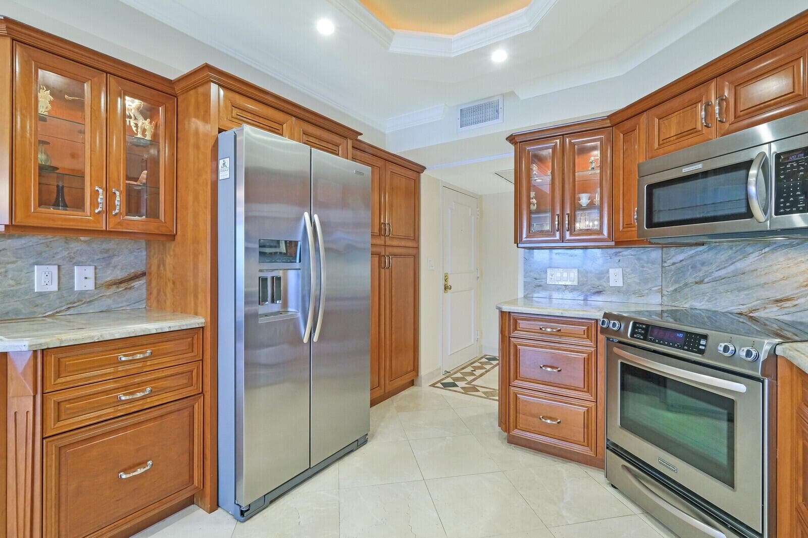 4001 N Ocean Boulevard B-1201 photo 20