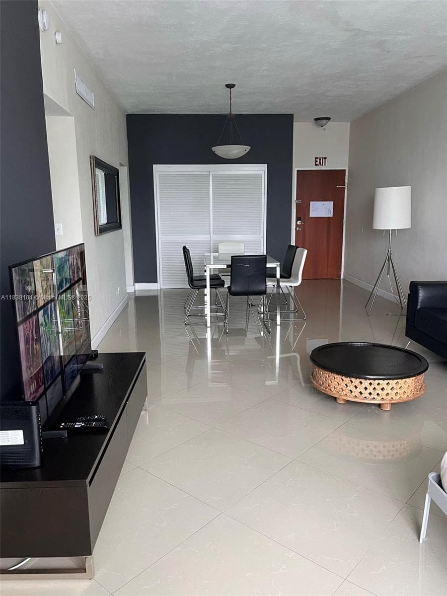 3801 S Ocean Dr PH16Y photo 2