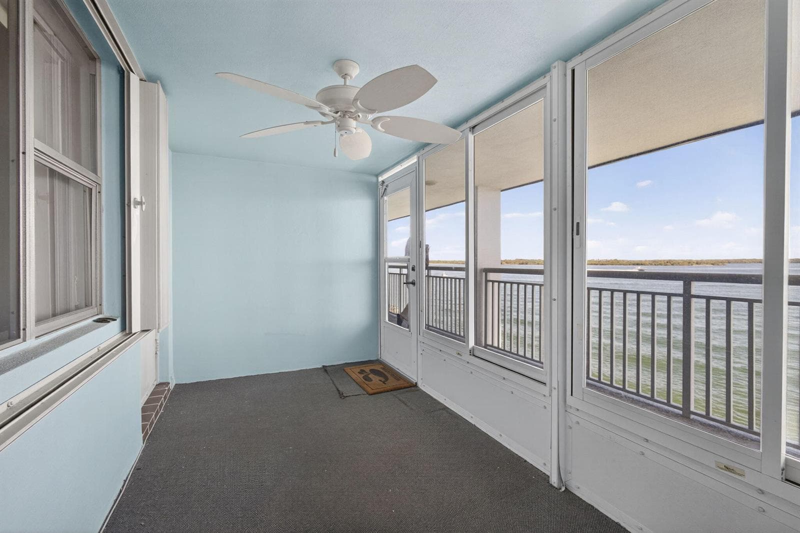 100 Shore Court 307 photo 20