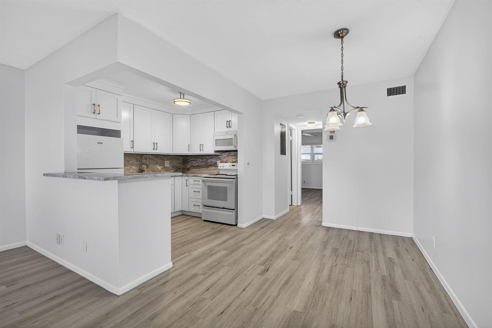 100 Shore Court 307 photo 11