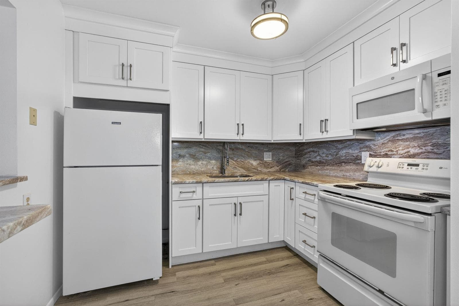 100 Shore Court 307 photo 15