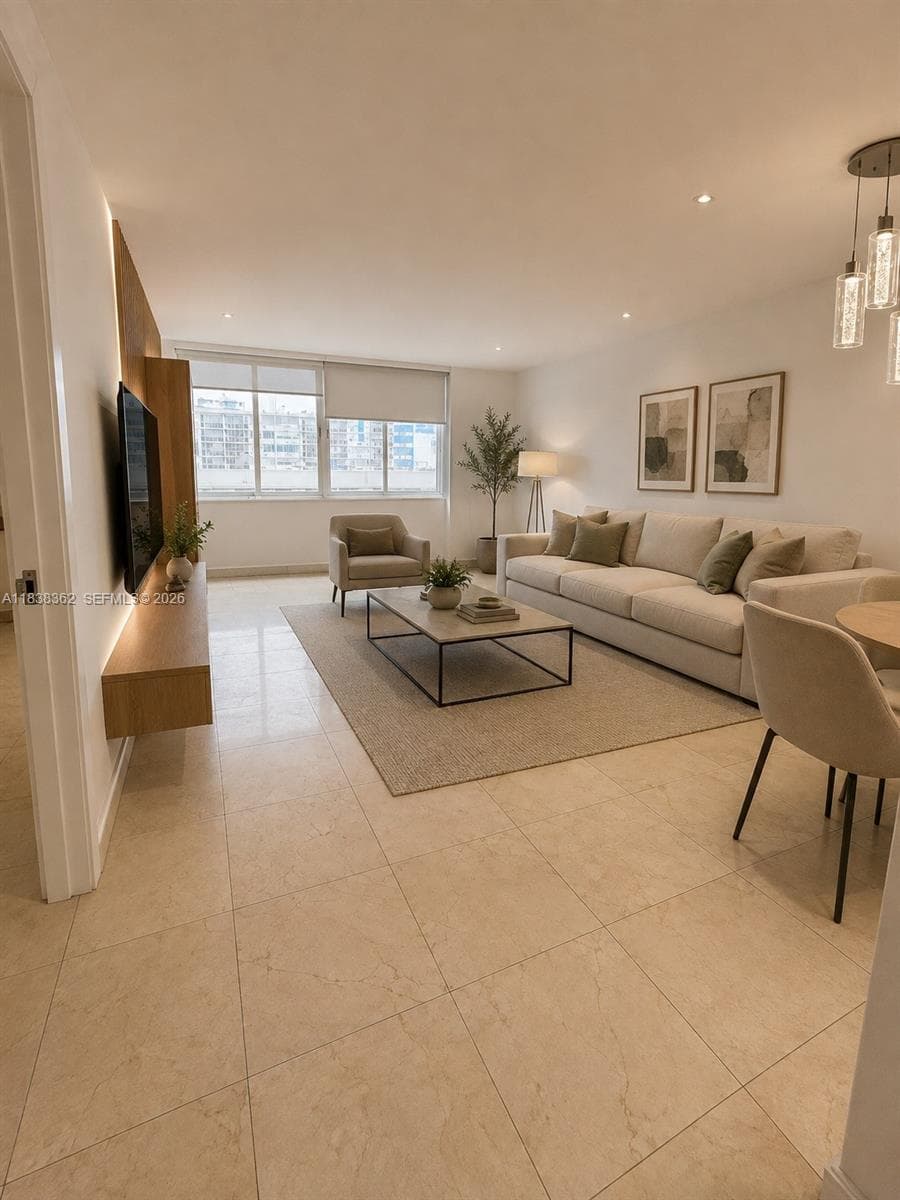 5401 Collins Ave 514 photo 19