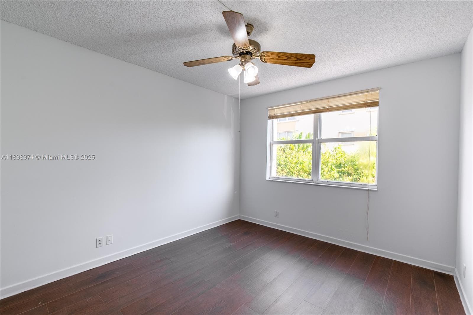 10140 W Bay Harbor Dr 201A photo 13