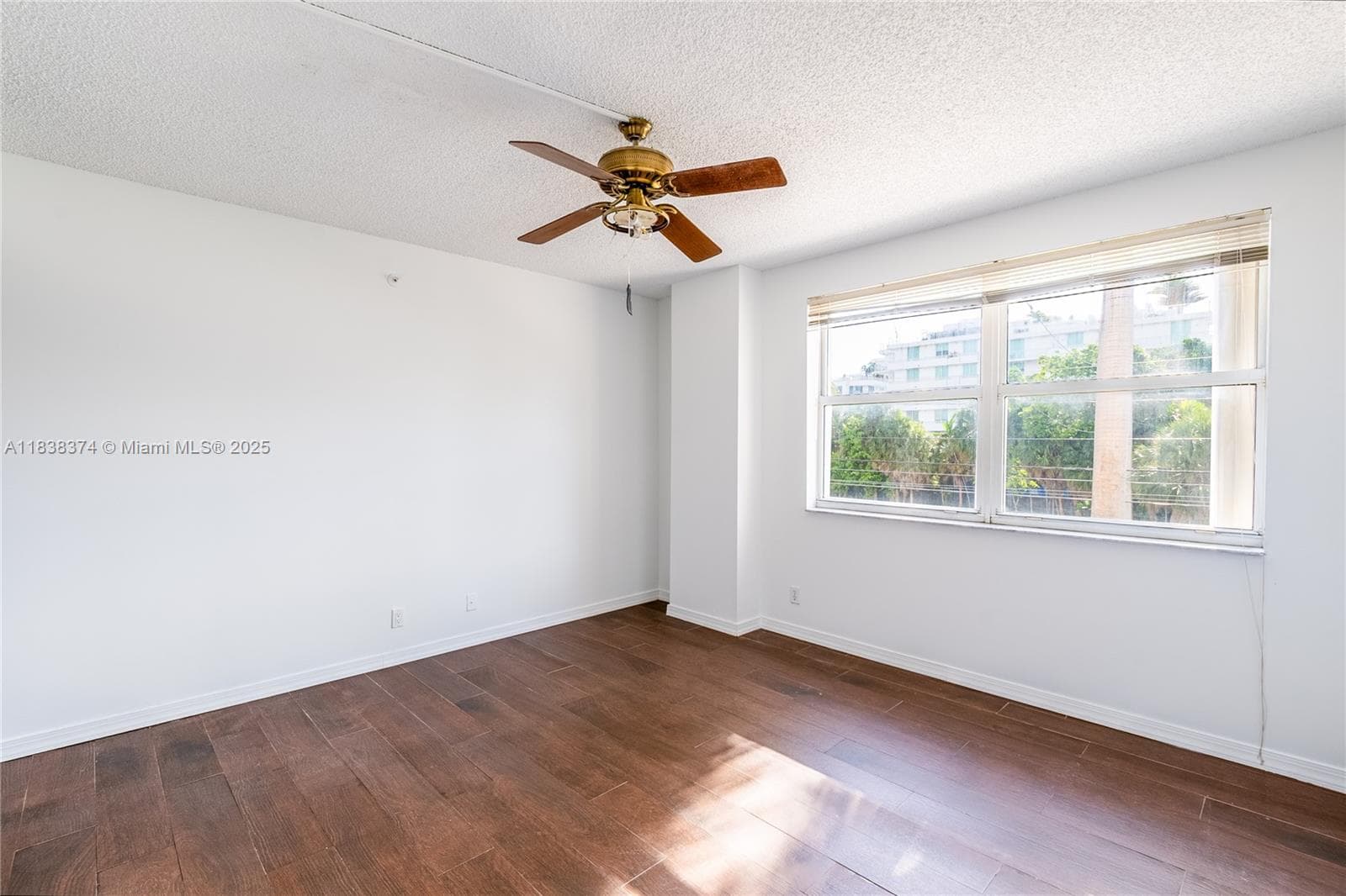 10140 W Bay Harbor Dr 201A photo 7