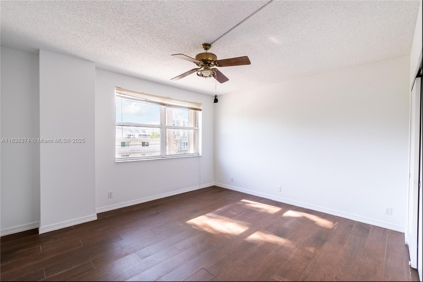 10140 W Bay Harbor Dr 201A photo 9