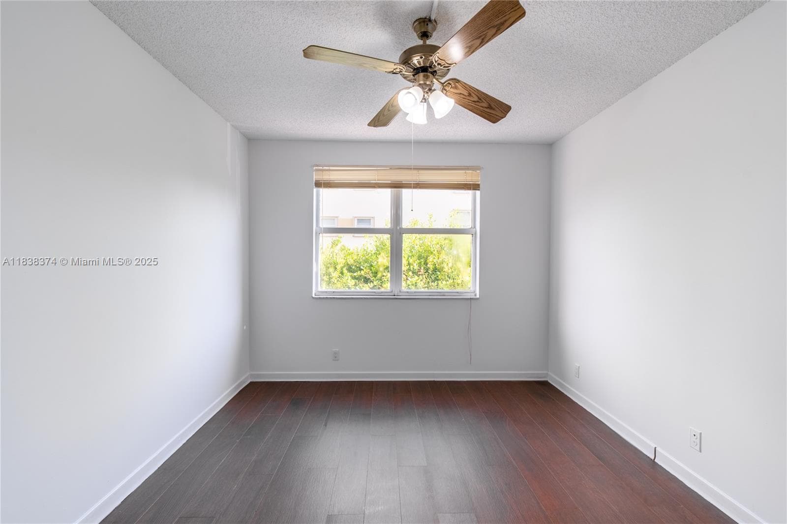 10140 W Bay Harbor Dr 201A photo 18