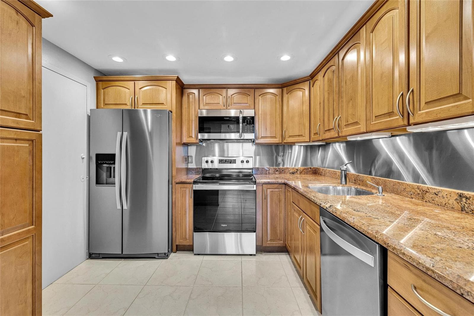 1170 N Federal Highway 312 photo 7