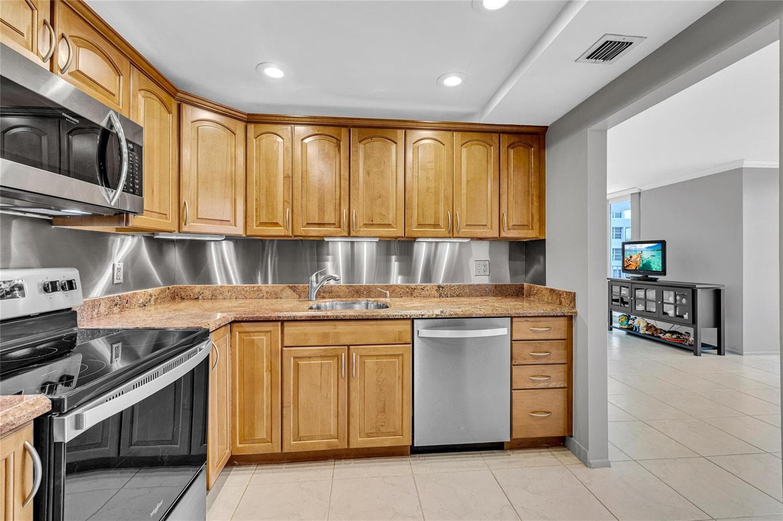 1170 N Federal Highway 312 photo 8