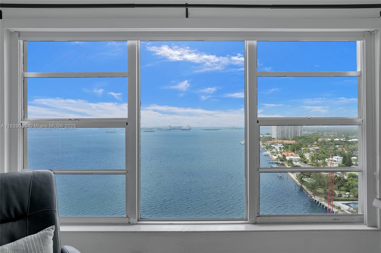 11111 Biscayne Blvd 1915 photo 23