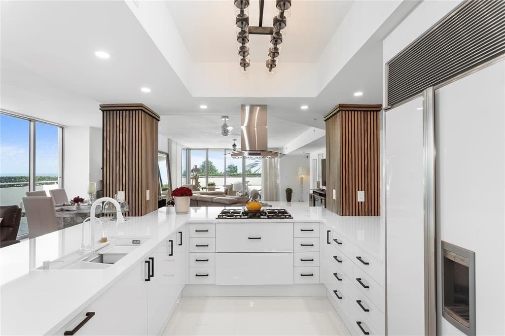 3535 S Ocean Drive 402 photo 10