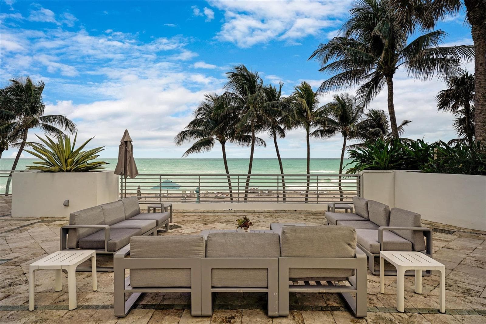 3535 S Ocean Drive 402 photo 4