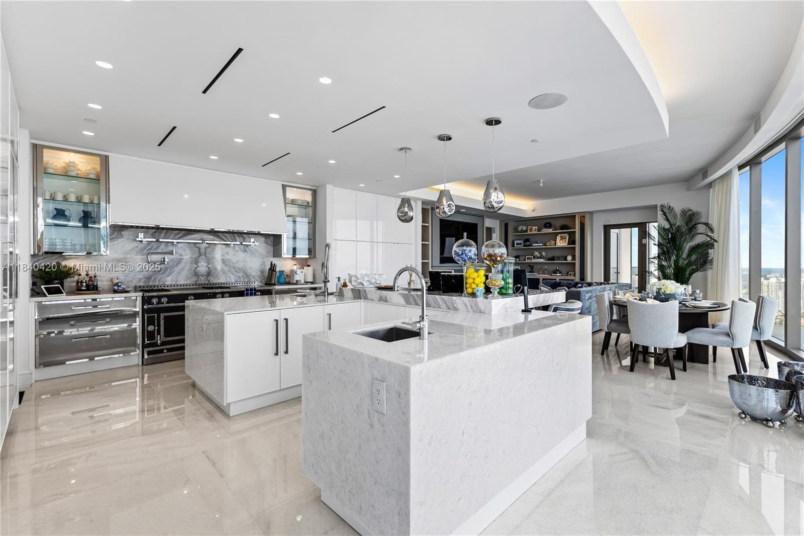 17901 Collins Ave TS4205 photo 25