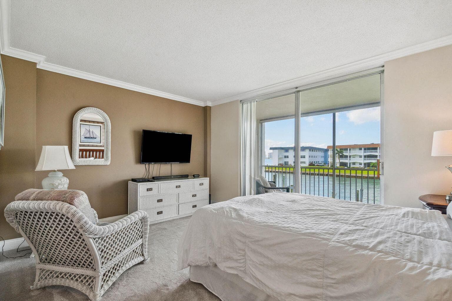 100 Paradise Harbour Boulevard 208 photo 12