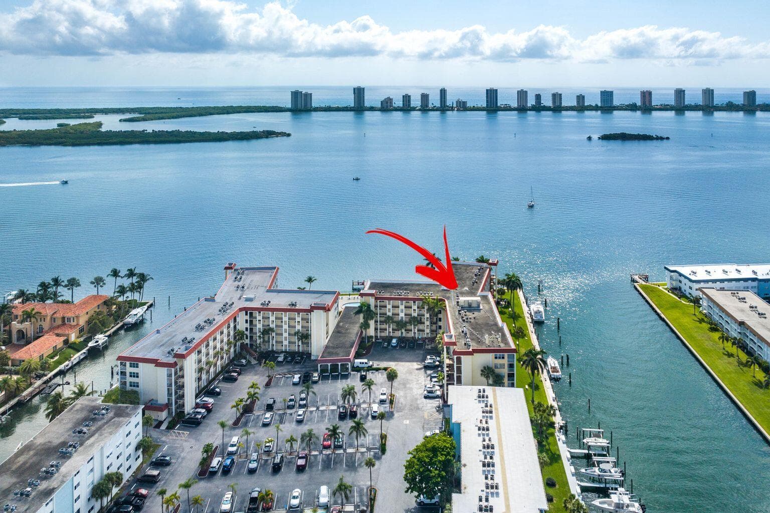 100 Paradise Harbour Boulevard 208 photo 25