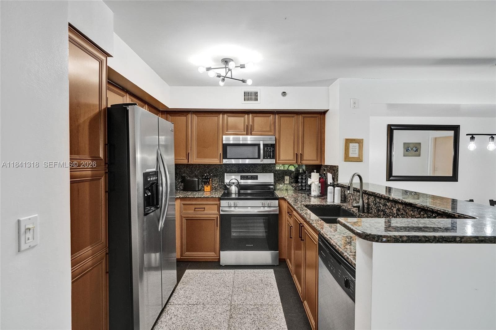 19701 E Country Club Dr 5306 photo 12