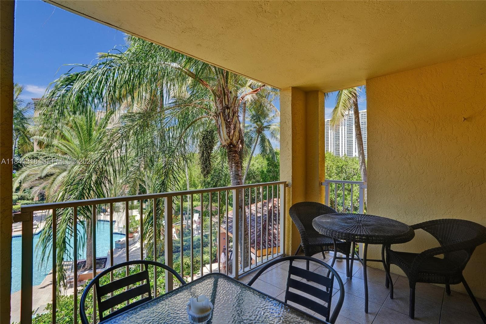 19701 E Country Club Dr 5306 photo 22