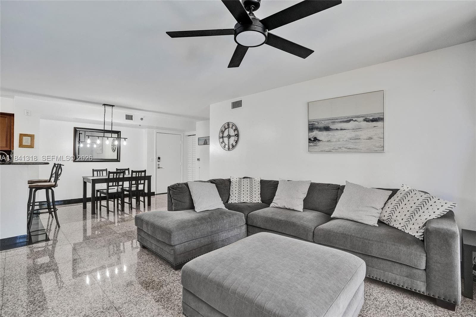 19701 E Country Club Dr 5306 photo 7