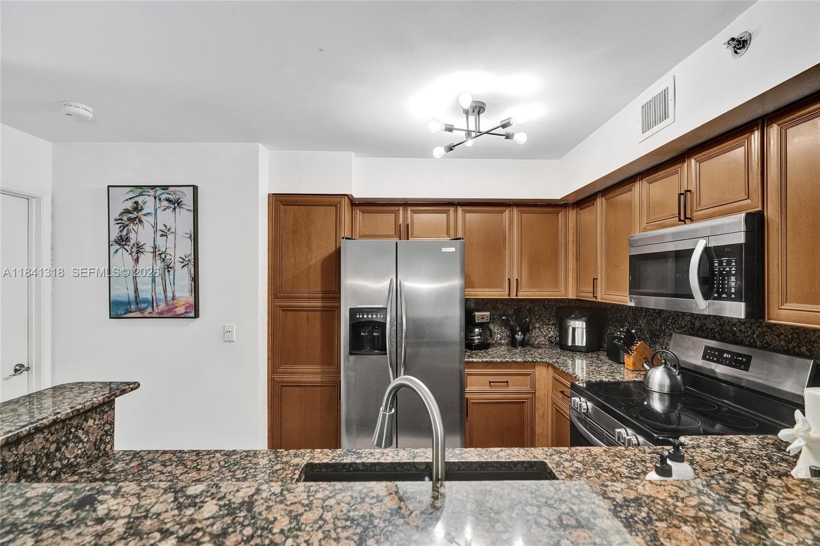19701 E Country Club Dr 5306 photo 11