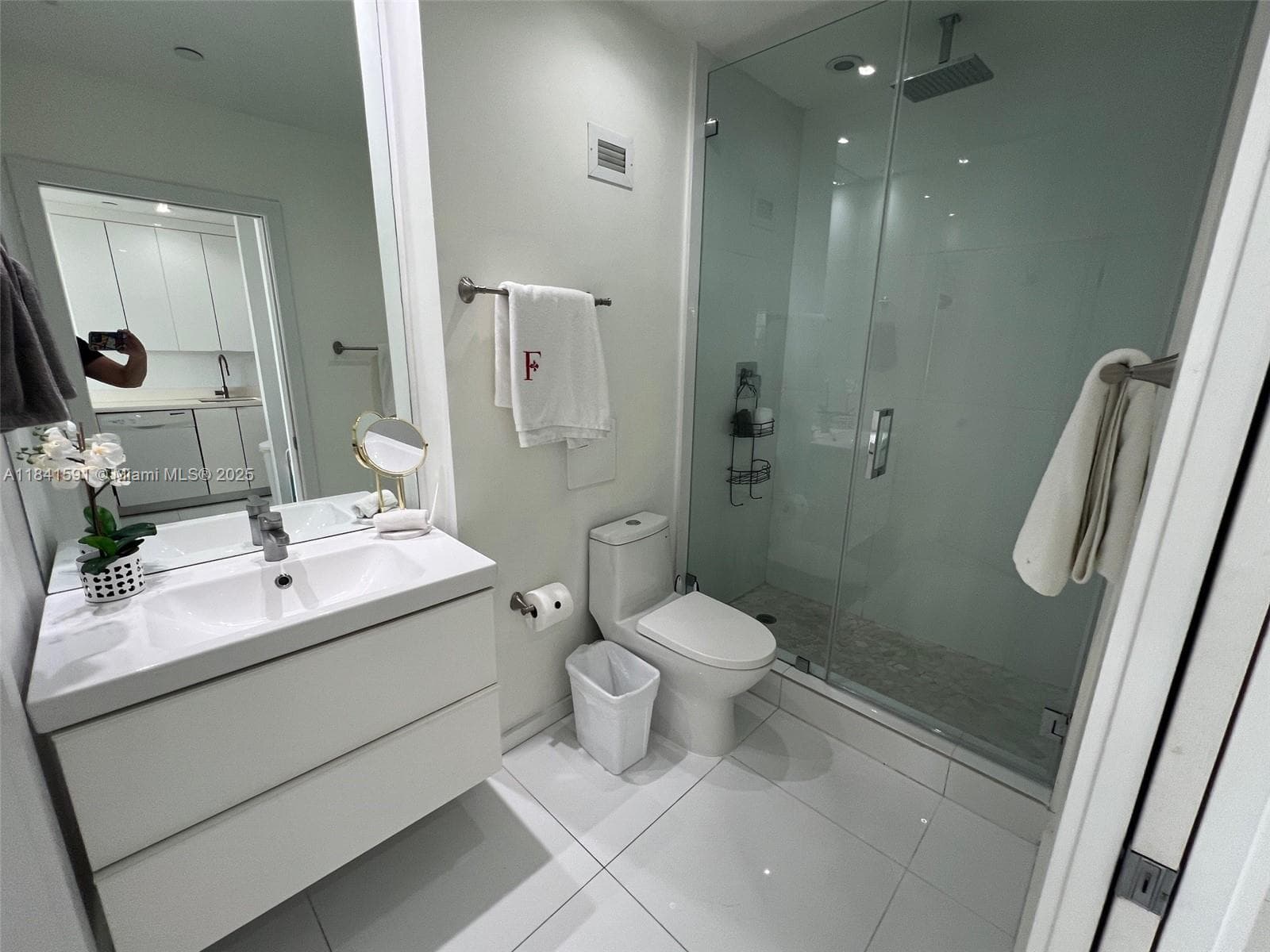 100 Lincoln Rd 1601 photo 17
