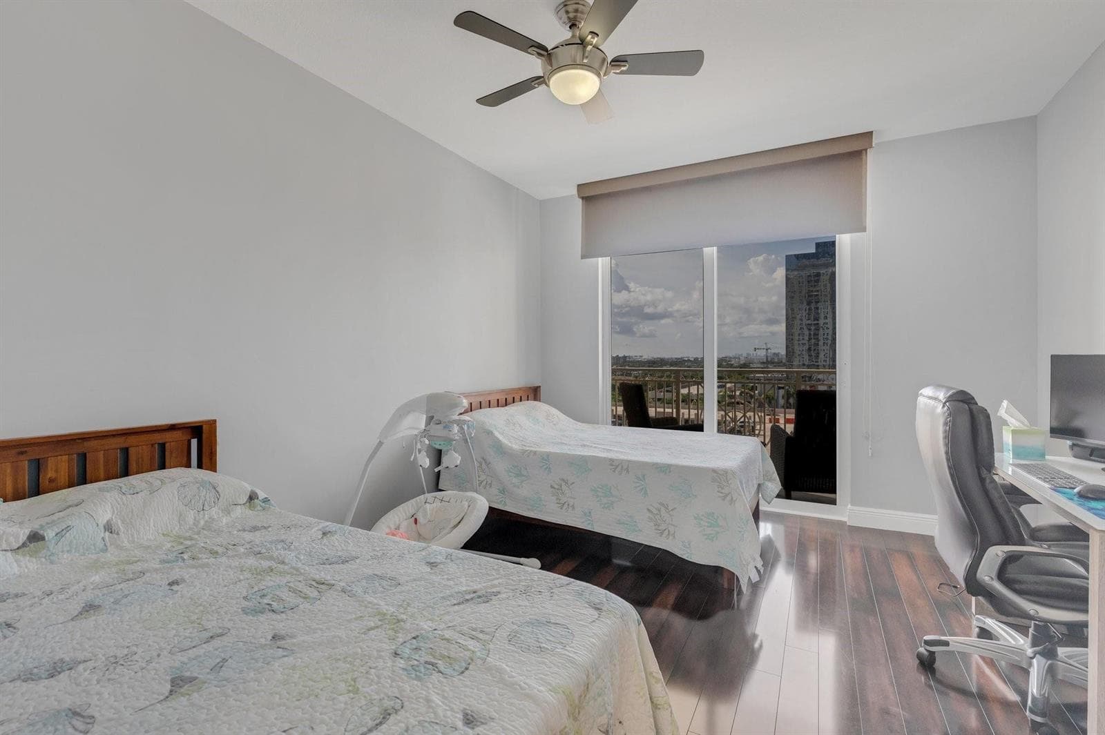 511 SE 5th Avenue 912 photo 10