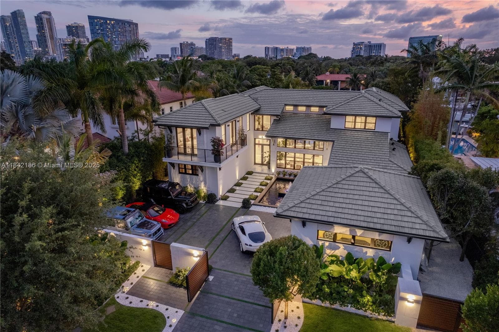 4241 Palm Ln photo 1