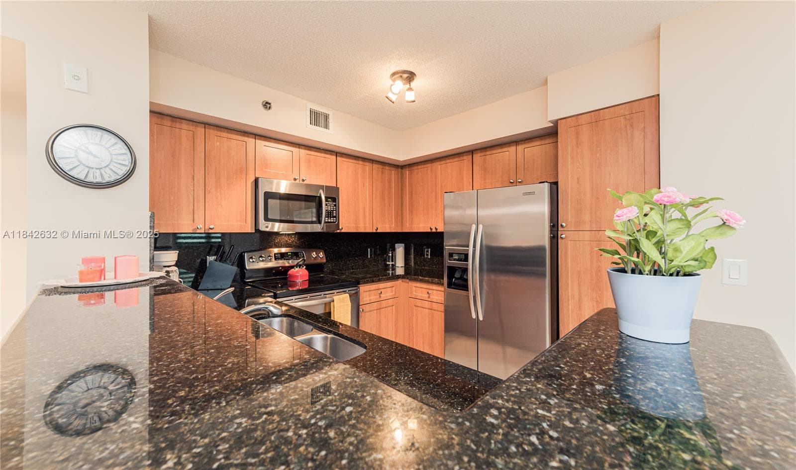 19801 E Country Club Dr 4303 photo 14