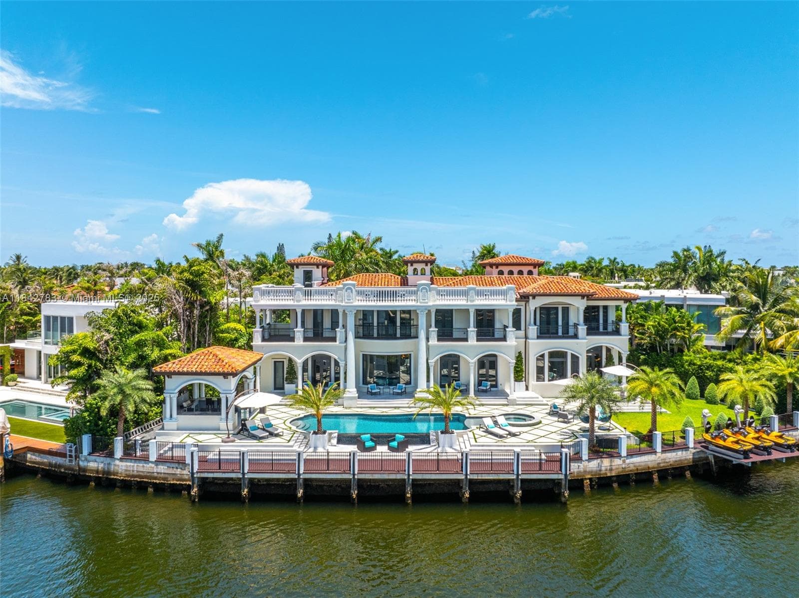 498 N Parkway Pkwy 1