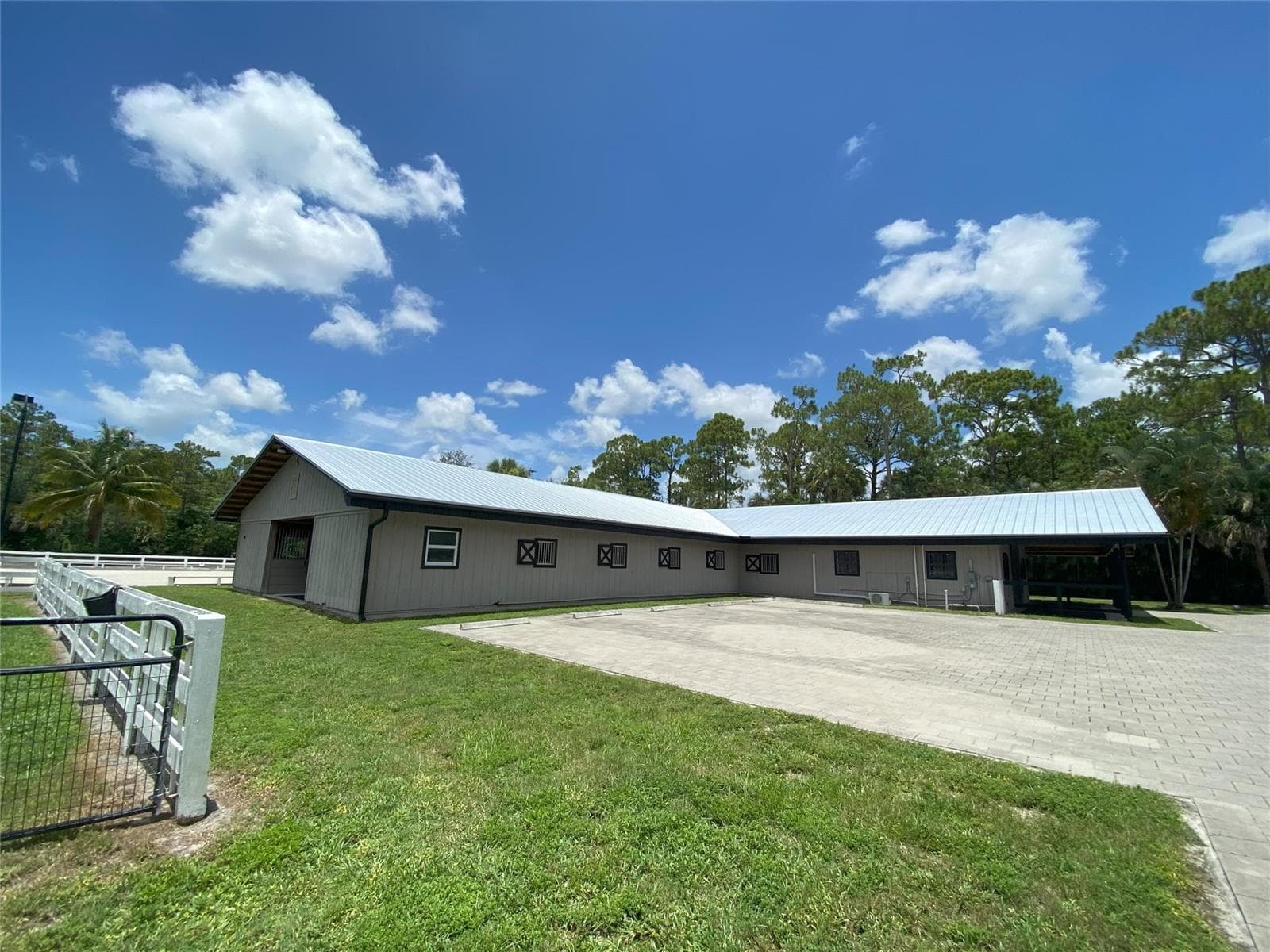 2315 Deer Run Boulevard photo 3