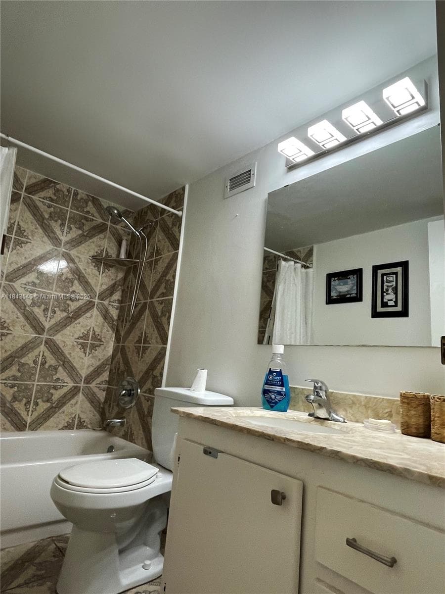 3725 S Ocean Dr 415 photo 16