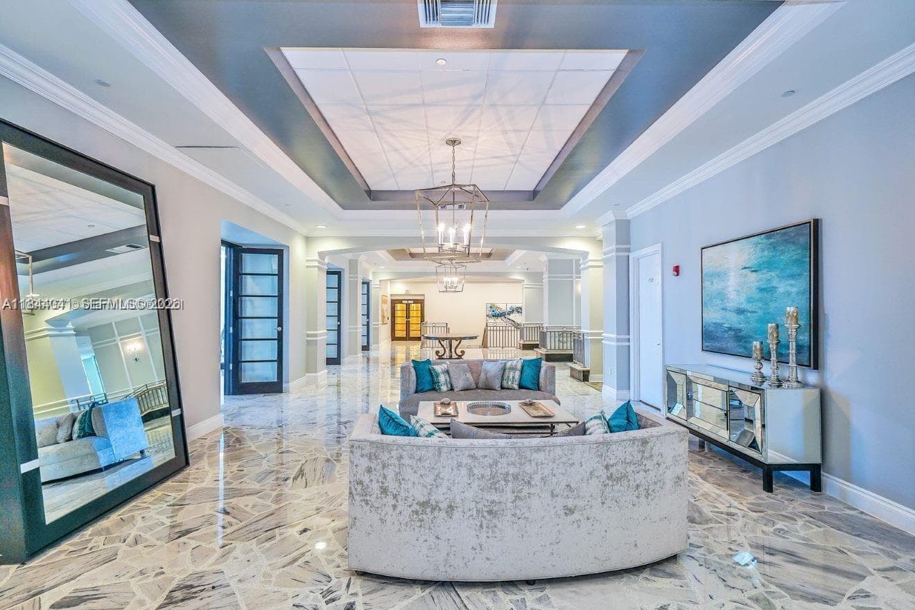 2501 Ocean Dr 433 photo 16