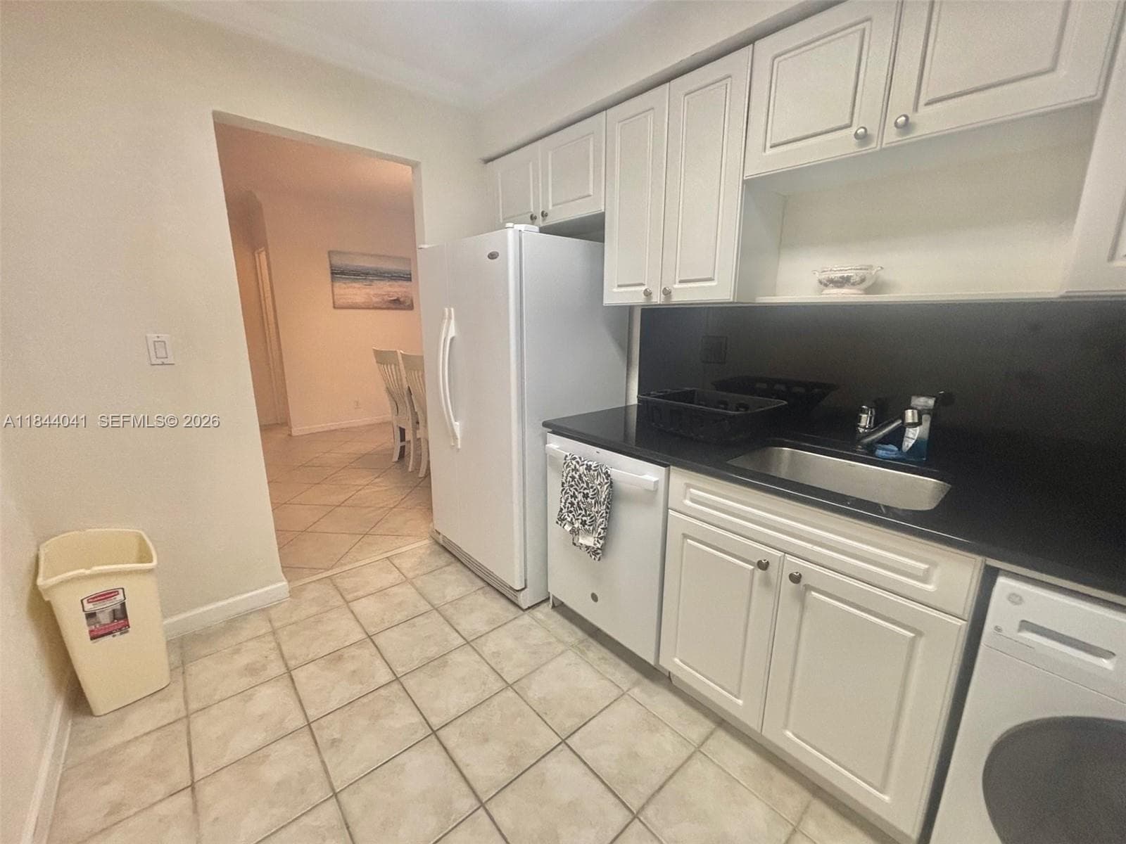 2501 Ocean Dr 433 photo 4
