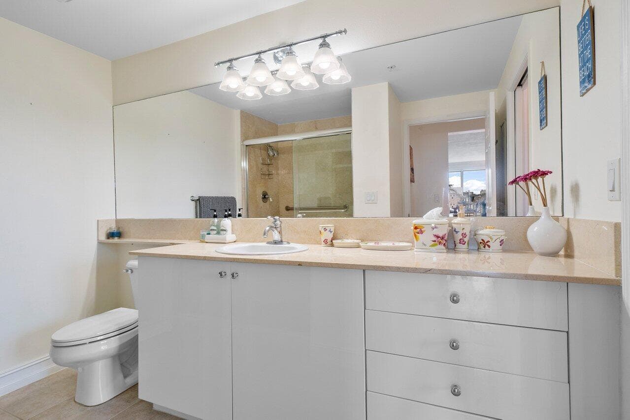 806 E Windward 301 Way 301 photo 18