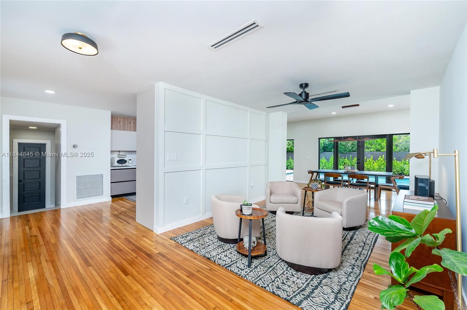 117 S Royal Poinciana Blvd photo 4