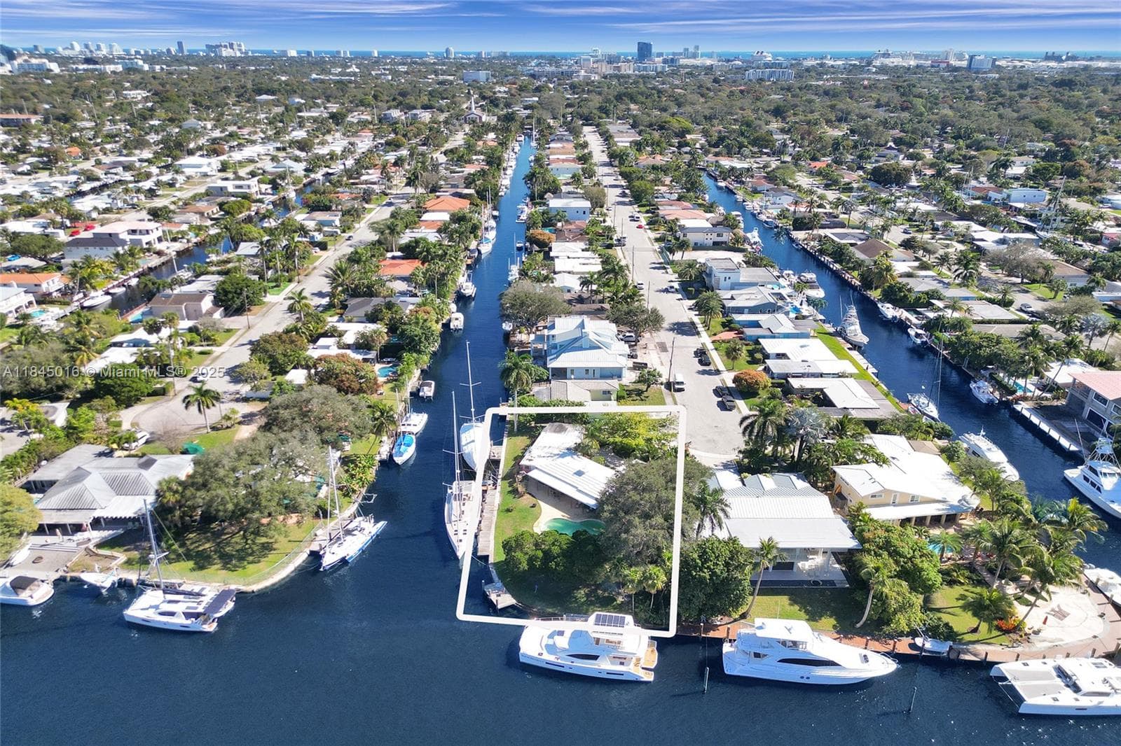 1321 Mandarin Isle photo 9