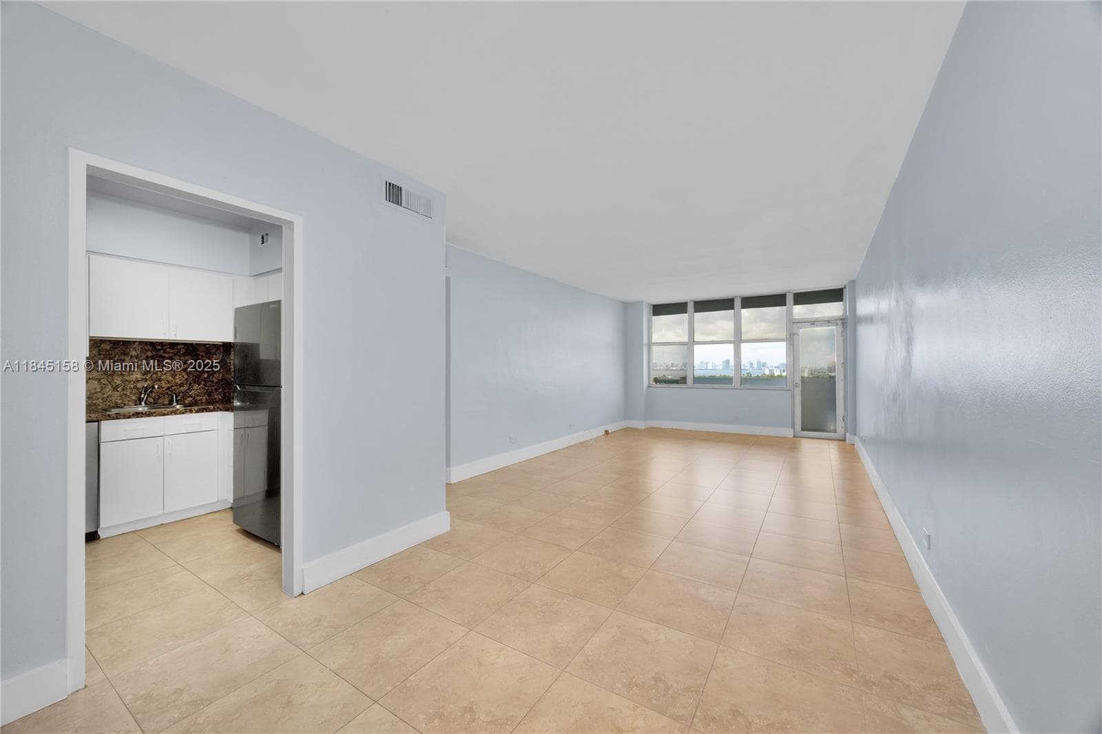 7441 Wayne Ave 15E photo 3